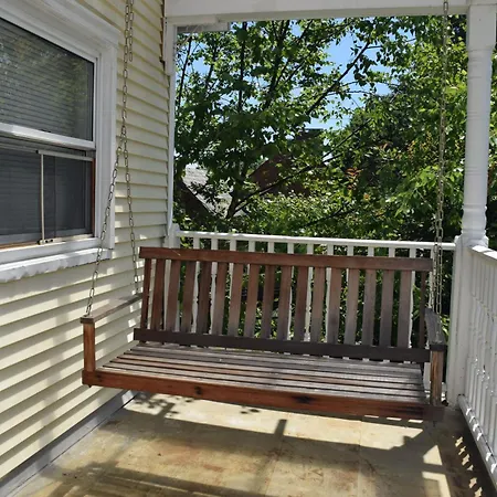 Point Breeze Guest House