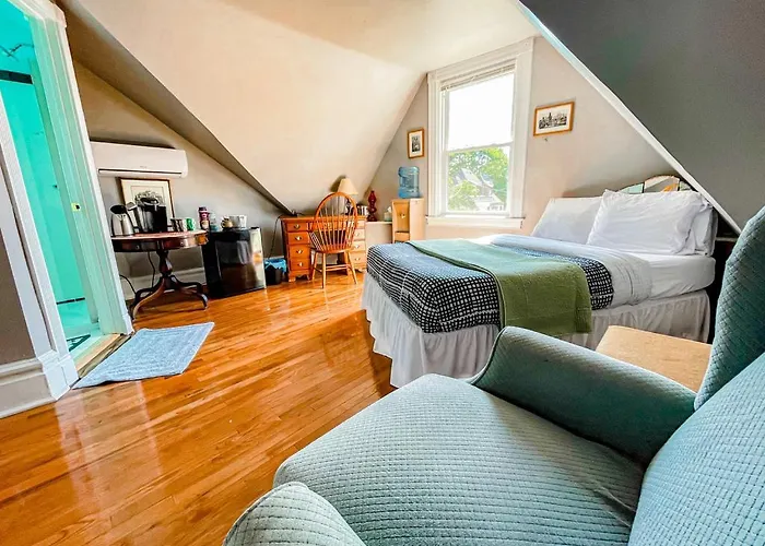 Point Breeze Bed & Breakfast 4*