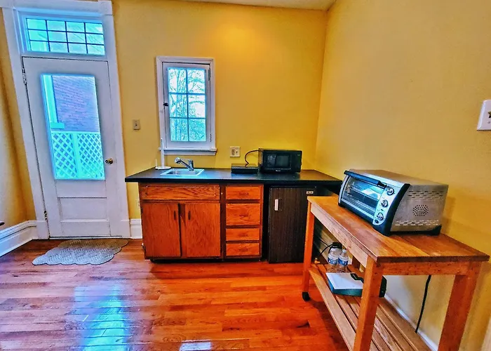 Bed & Breakfast Point Breeze 4*
