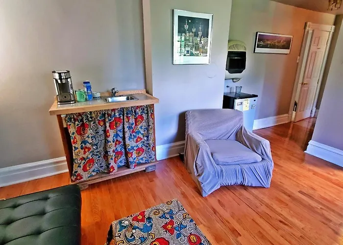 Bed & Breakfast Point Breeze 4*