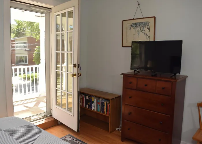 Bed & Breakfast Point Breeze 4*