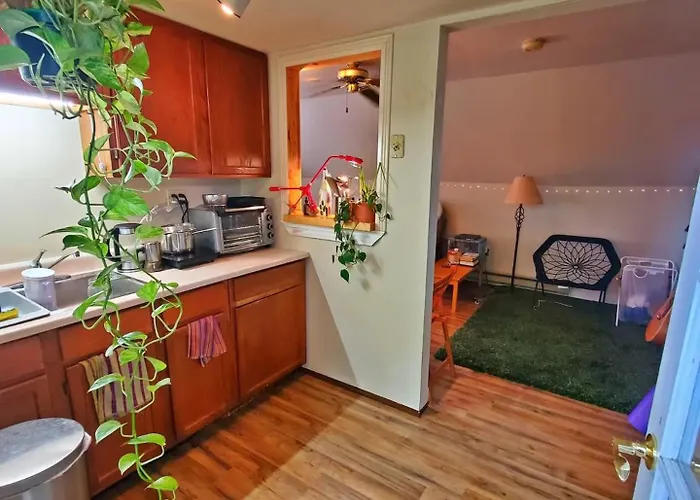 Point Breeze 4*